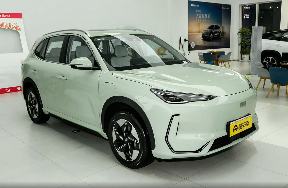 Geely-Galaxy-E5_3 Geely Galaxy E5 доставка в Беларусь