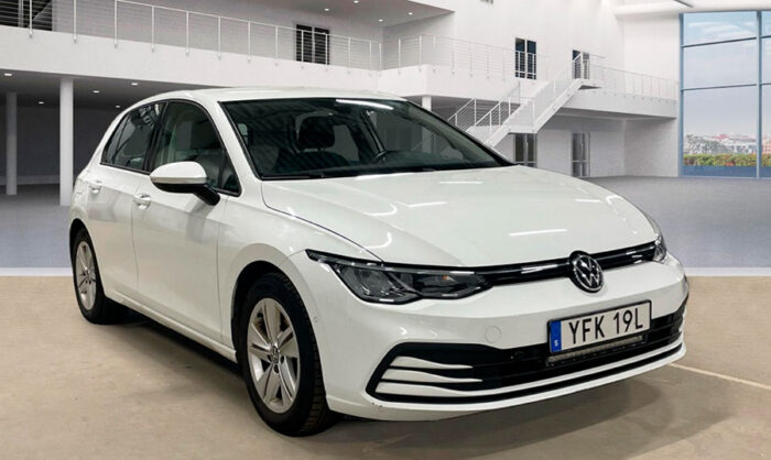 Volkswagen_Golf
