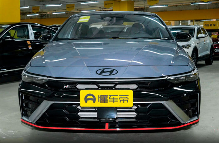  Elantra LUX