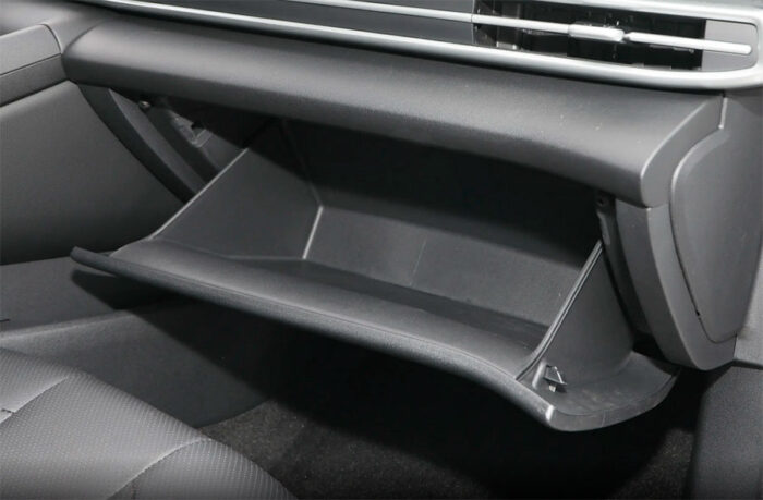  Elantra LUX