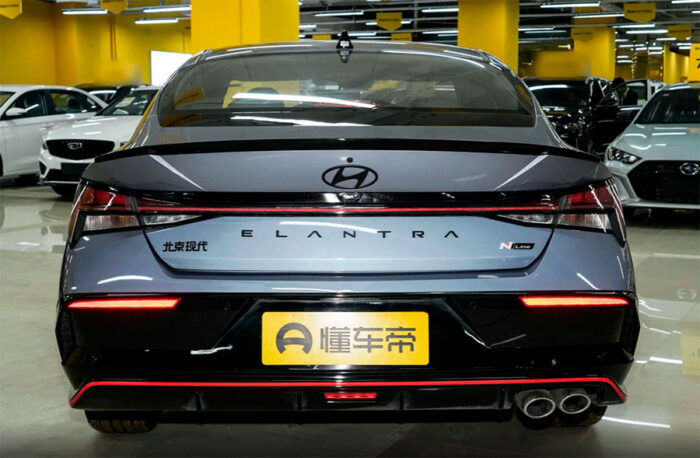  Elantra LUX
