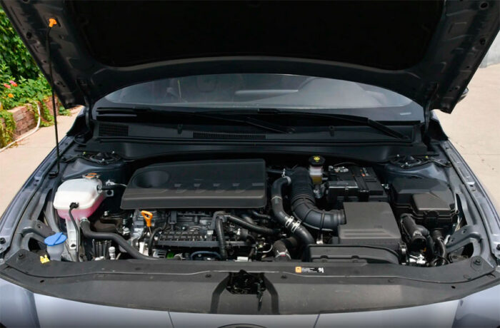  Elantra LUX