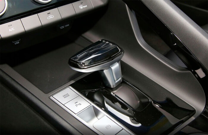  Elantra LUX