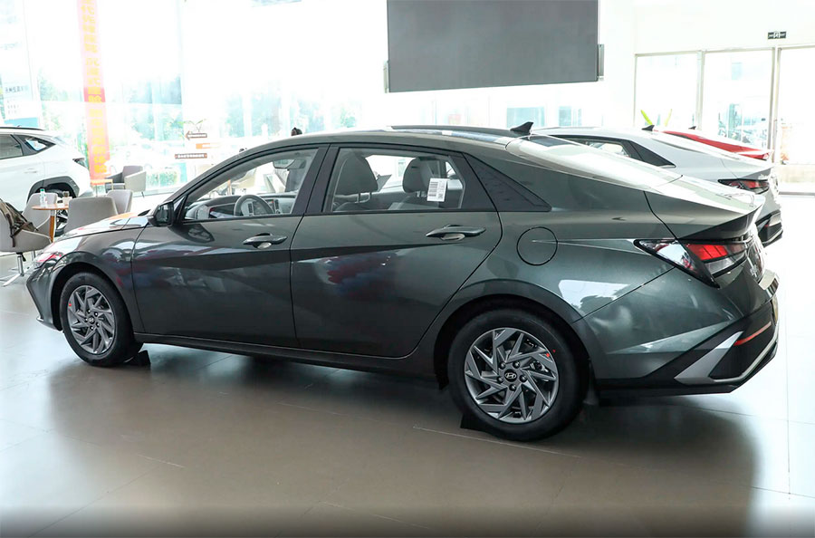 Hyundai Elantra